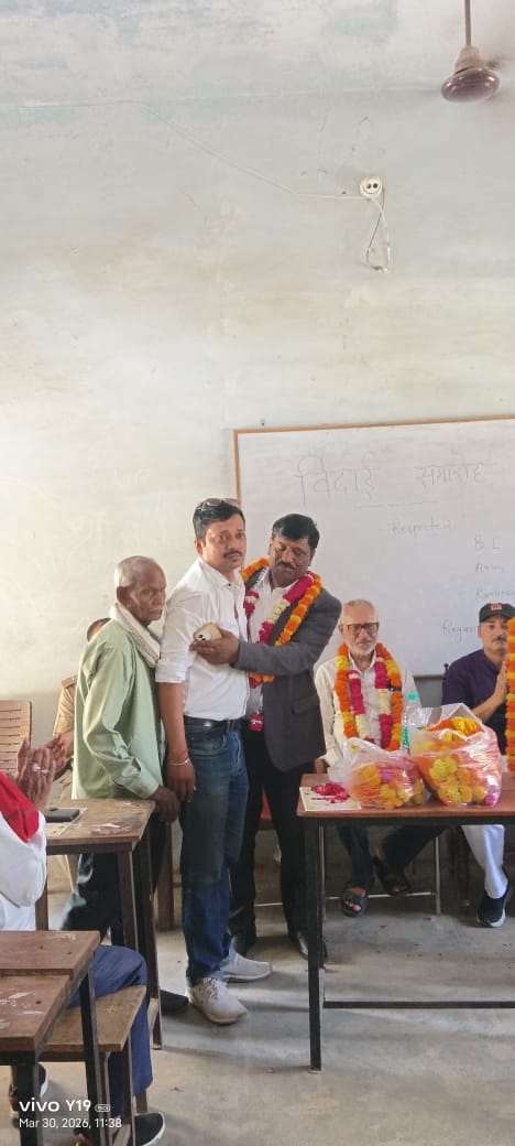 कौशांबी: नेशनल इंटर कॉलेज भरवारी में तीन शिक्षकों का सम्मानपूर्वक सेवानिवृत्ति समारोह आयोजित